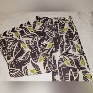 Leaf Print Wide Leg Pants